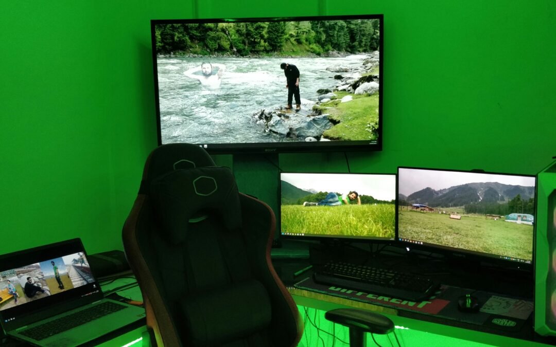 Ultra-wide or curve 4K monitors